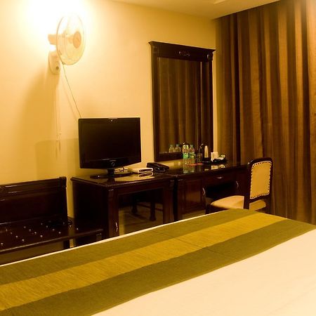 Heaven Blu Hotel & Resort Amritsar Zewnętrze zdjęcie